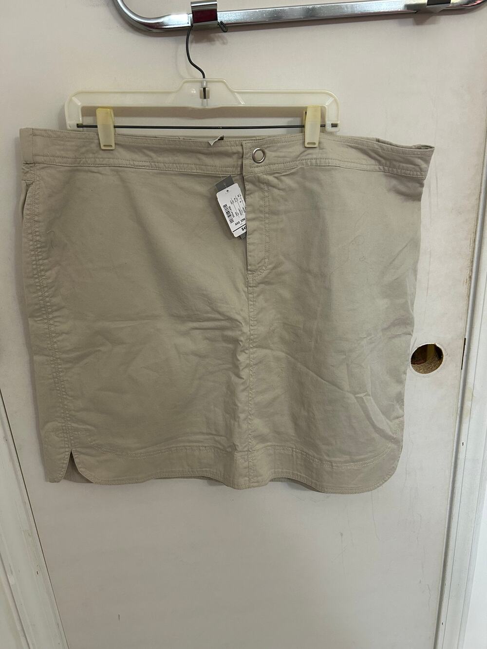 CJ Banks Khaki Skort NWT 22W